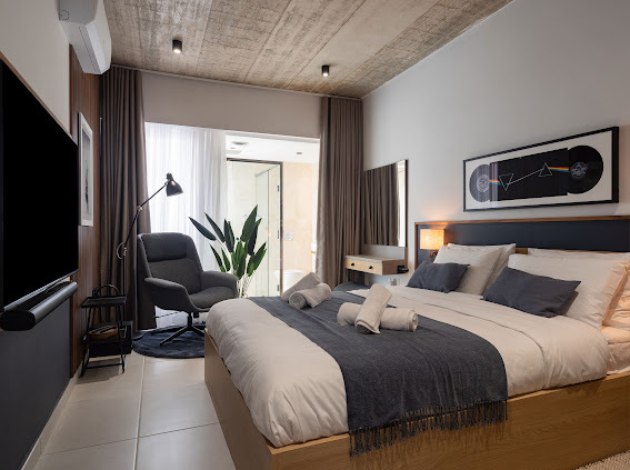 Gzira Furnished Apartment's Image 7