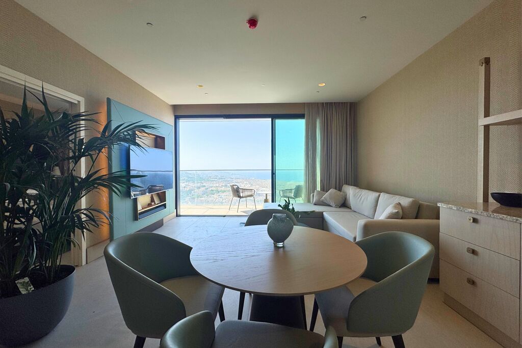 Mercury Towers Lifestyle Apartment's Image 4