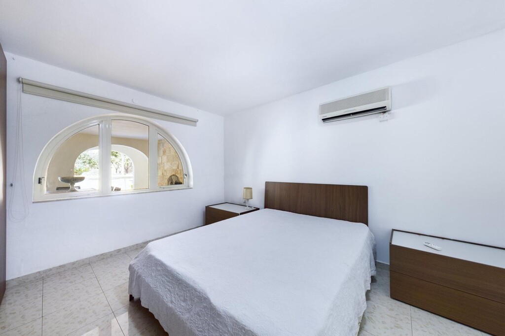 Attard Furnished Detached Bungalow's Image 9