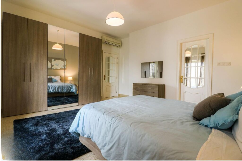 Sliema Furnished Apartment's Image 10