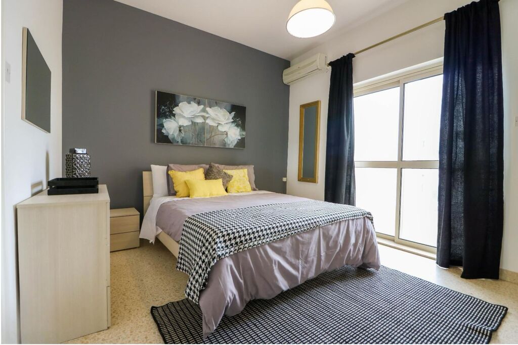 Sliema Furnished Apartment's Image 8