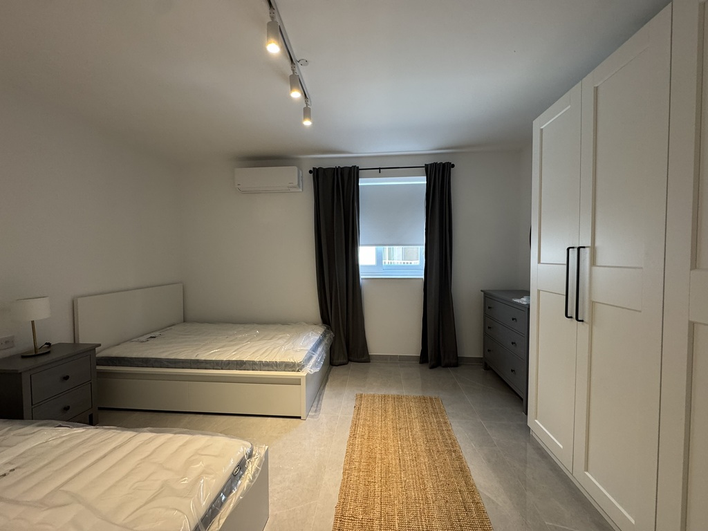 Sliema Seafront Apartment's Image 8