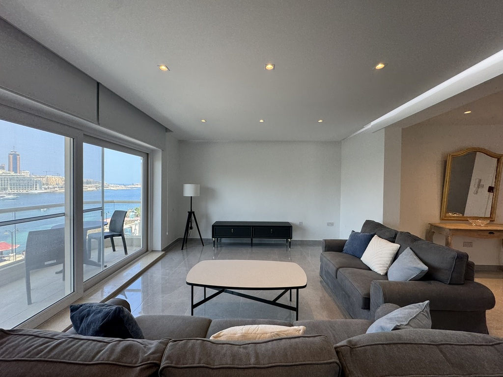 sliema-luxury-apartment-christies-malta