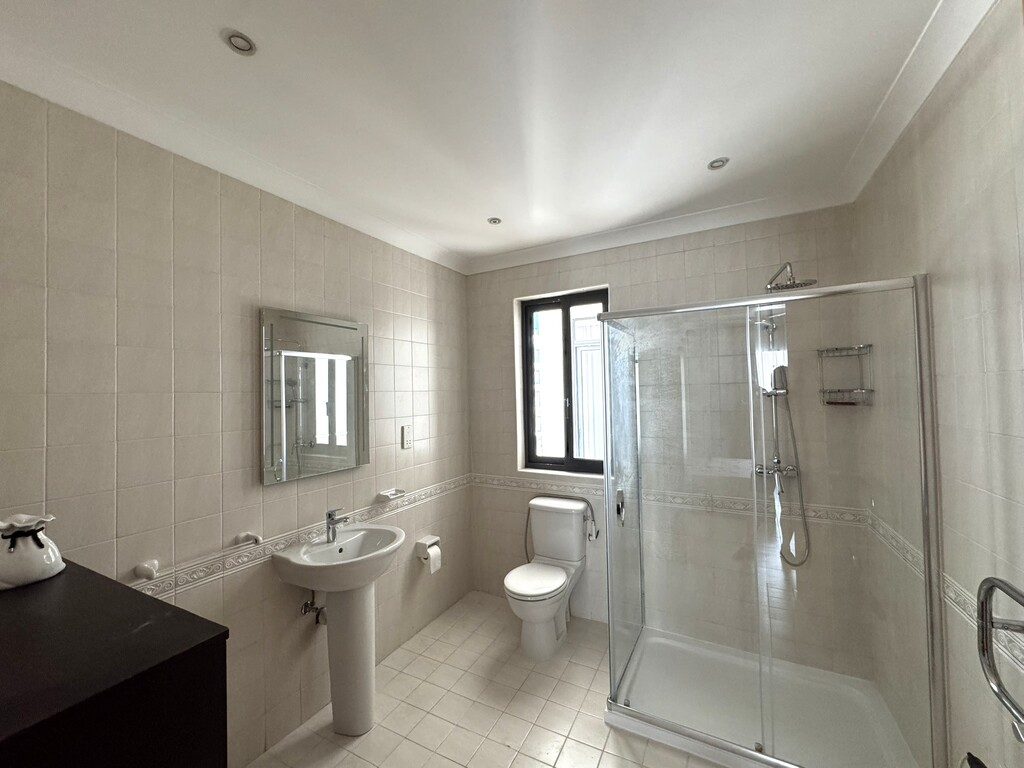 Sliema Furnished Apartment's Image 8