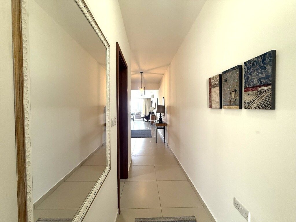St Julians Seafront Apartment's Image 8