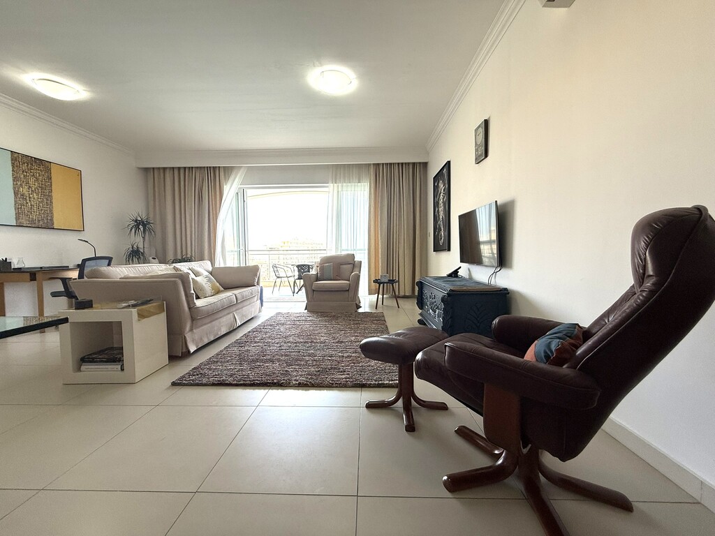 St Julians Seafront Apartment's Image 3