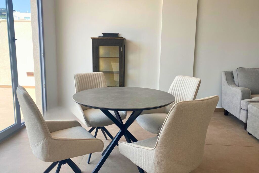 Sliema Furnished Apartment's Image 3