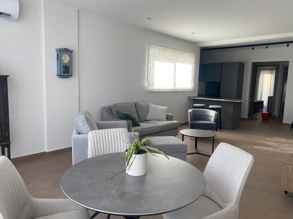 Sliema-penthouse-to-let-christies-malta