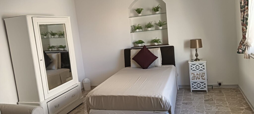 Sliema Furnished Apartment's Image 4