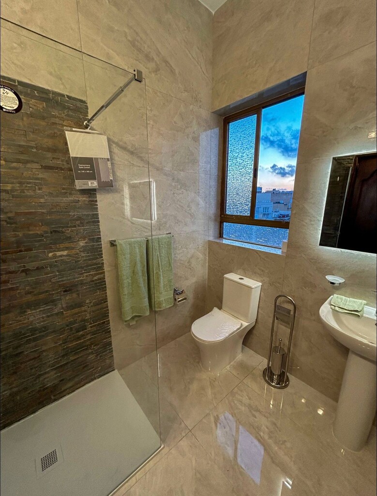 Sliema Furnished Apartment's Image 10