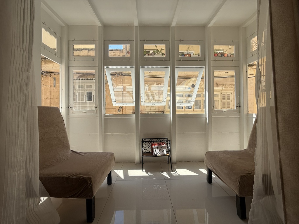 Sliema Furnished Apartment's Image 3