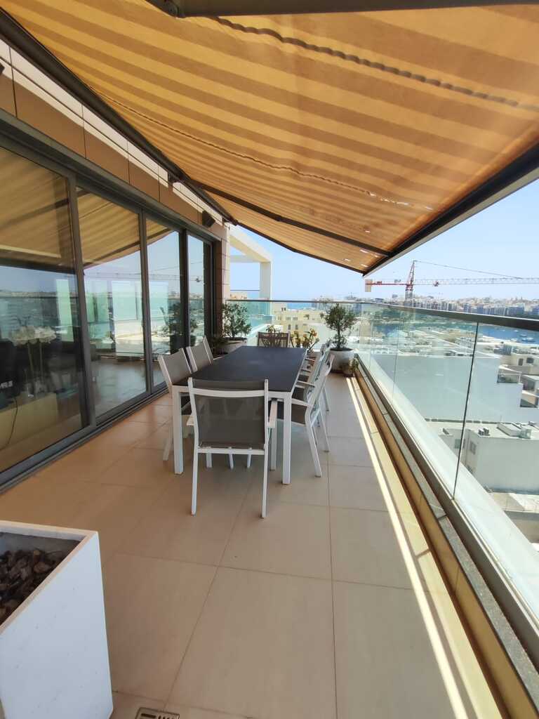 Portomaso Furnished Apartment's Image 4