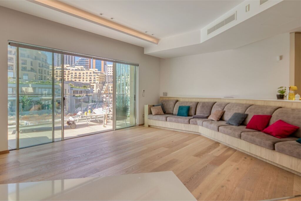 Laguna-2-bedroom-furnished-apartment-christies-malta