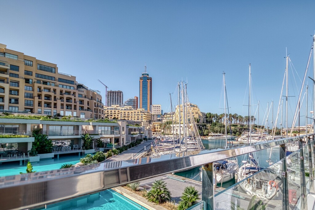 Portomaso-apartment-for-rent-christies-malta