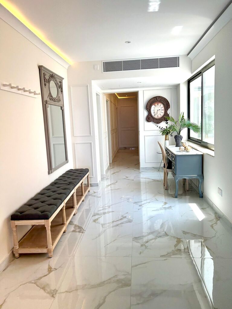 Sliema Seafront Apartment's Image 11