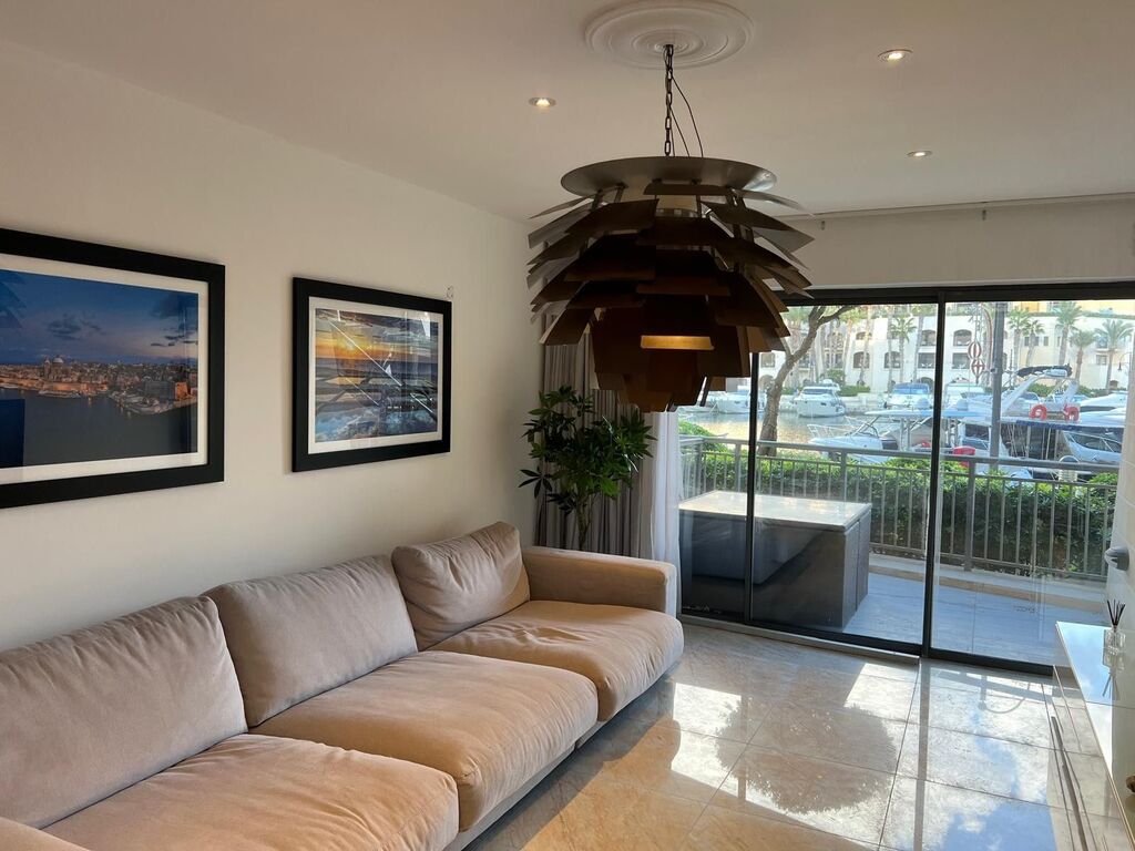 Portomaso-apartment-to-let-christies-malta