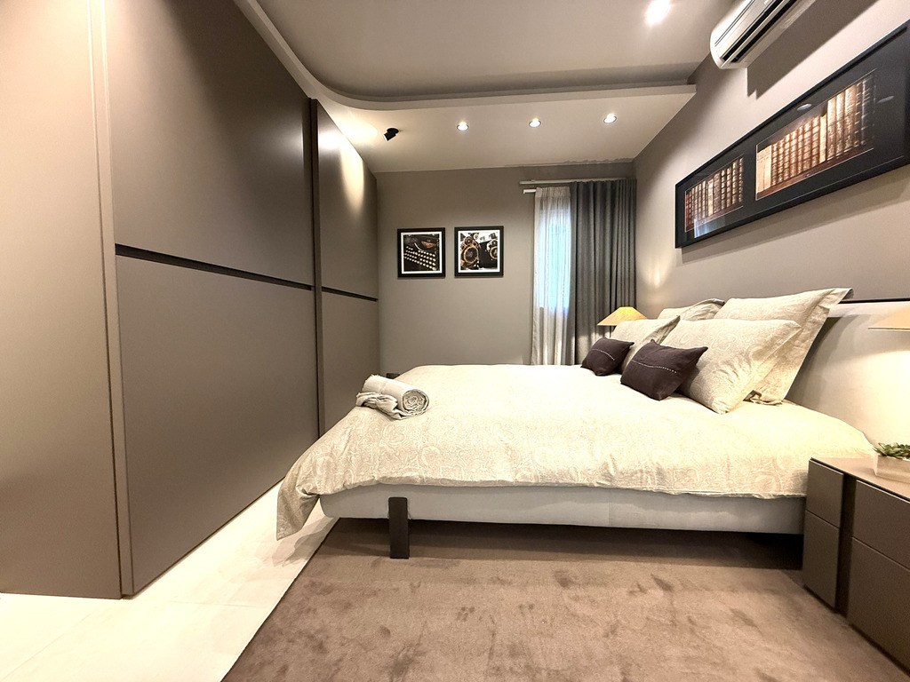 Sliema Luxury Seafront Apartment's Image 10