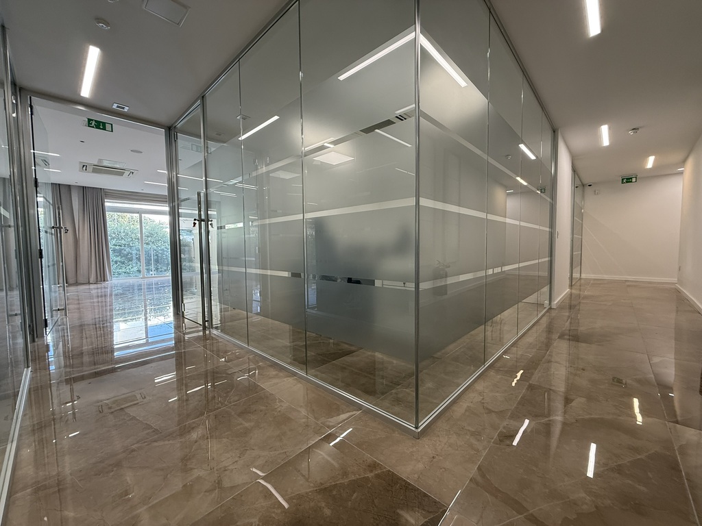 St Julians Fully Equipped Office's Image 15