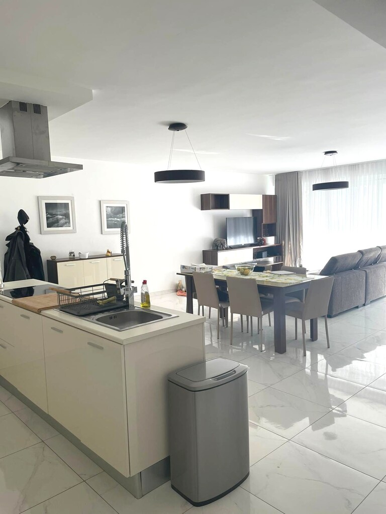 Swieqi Furnished Apartment's Image 4