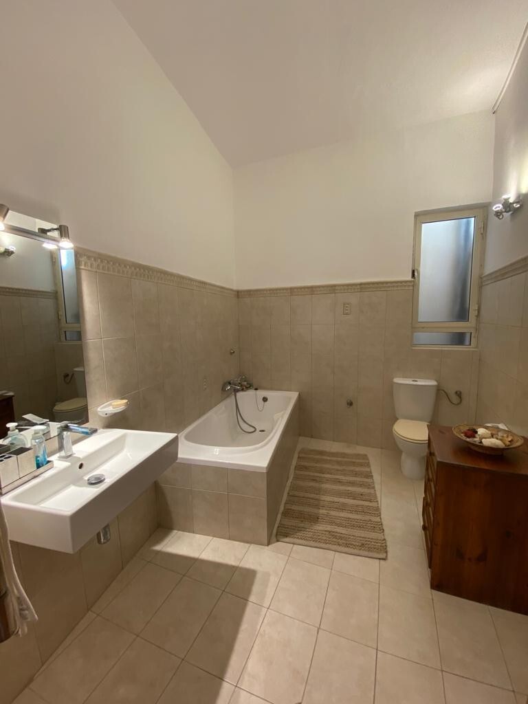 Lija Furnished House of Character's Image 11