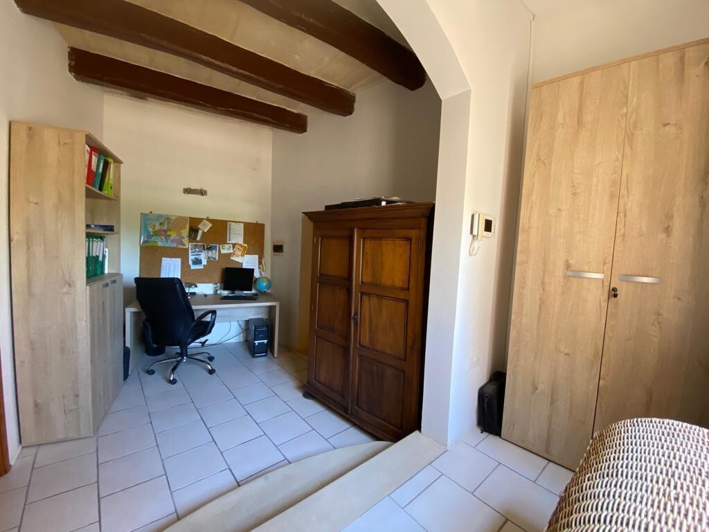 Lija Furnished House of Character's Image 9