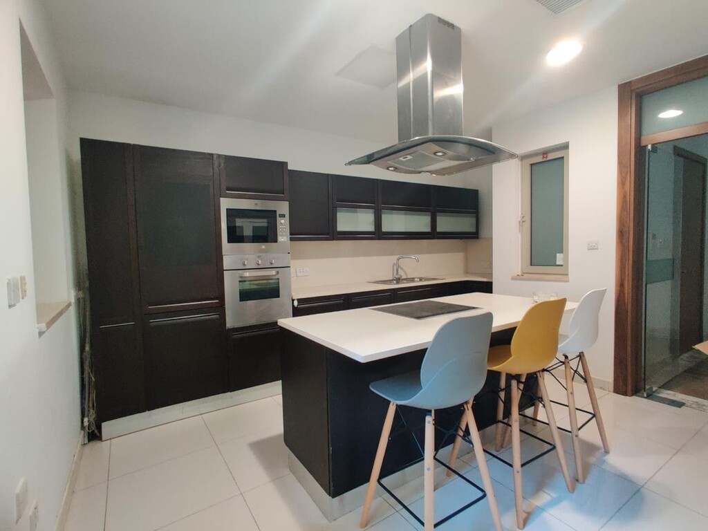 Tigne-point-apartment-for-rent-christies-malta