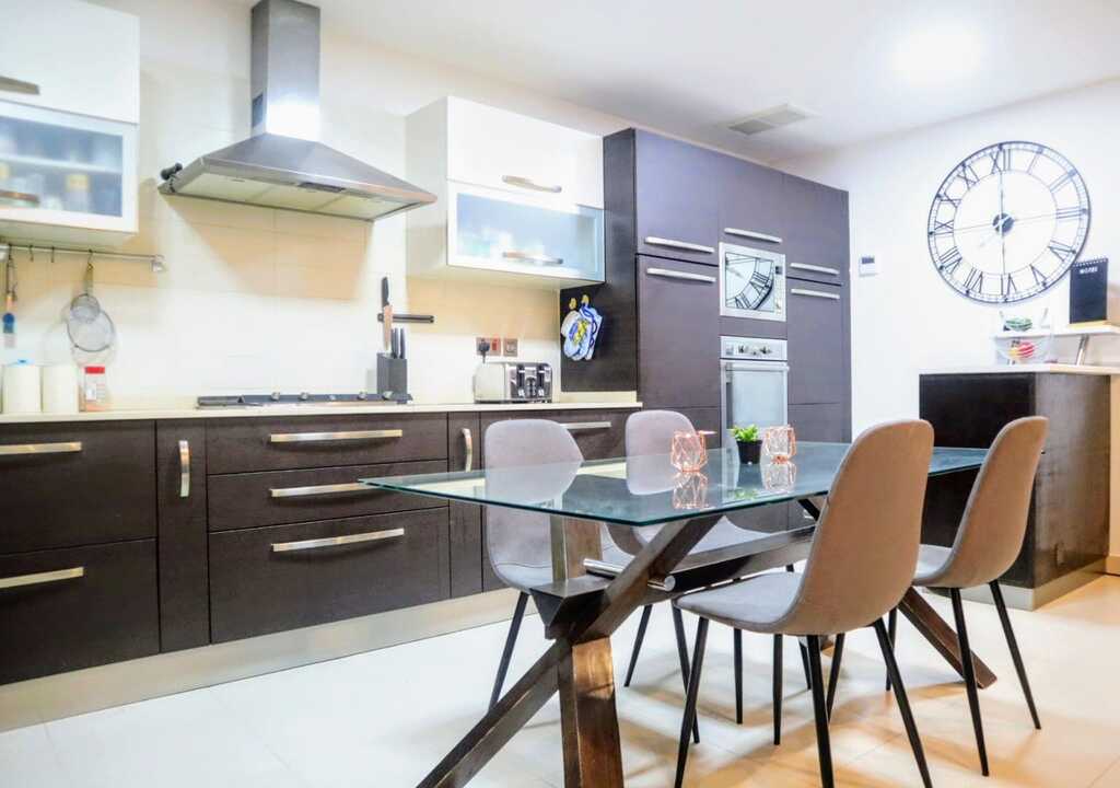 Swieqi Furnished Block of Apartments's Image 4