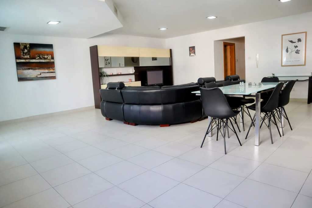 Swieqi Furnished Block of Apartments's Image 6