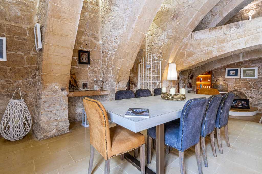 Qrendi Converted House of Character's Image 3