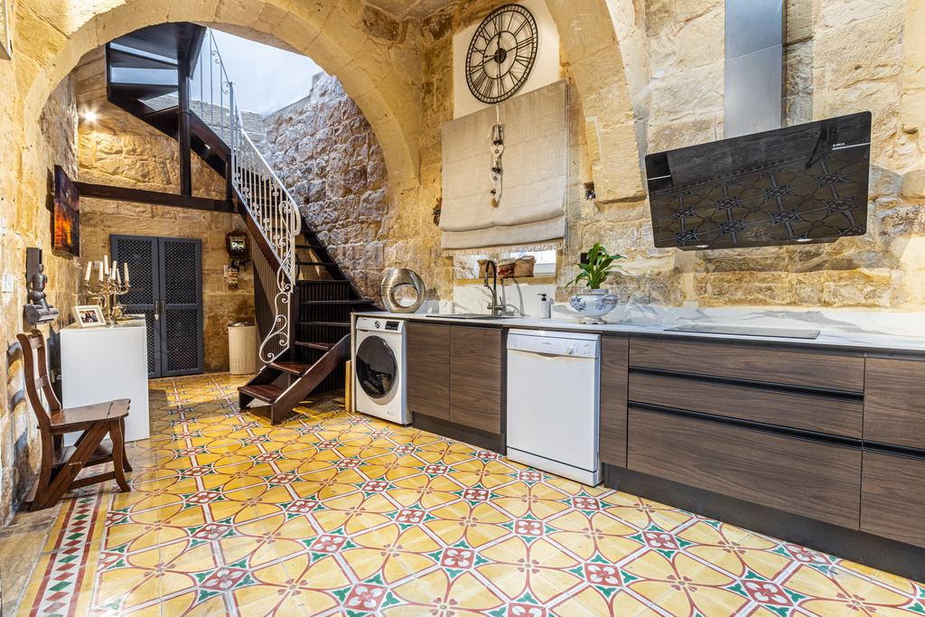 Qrendi Converted House of Character's Image 9