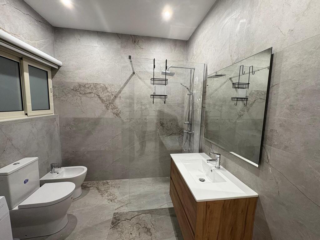 Sliema Furnished Apartment's Image 8