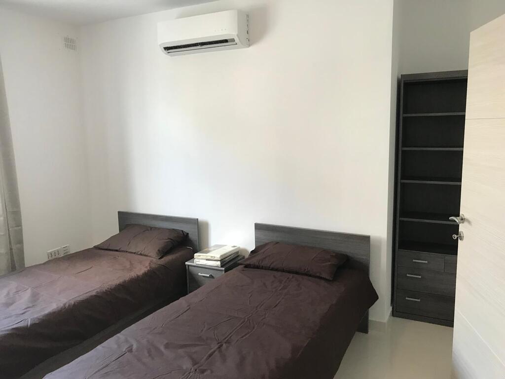 Swieqi Furnished Apartment's Image 6