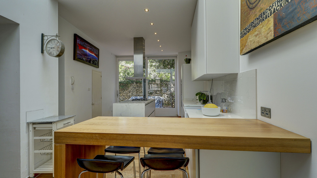 Sliema Furnished Town House's Image 12