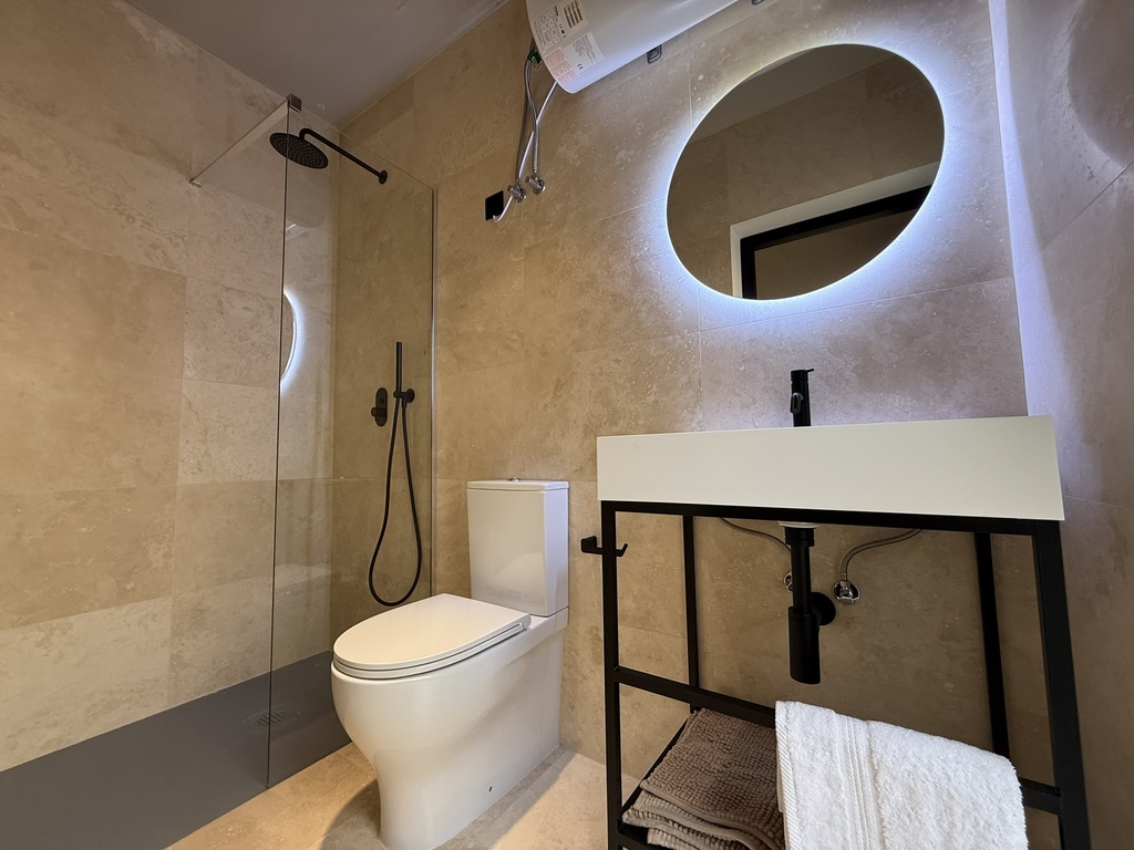 Siggiewi Furnished Town House's Image 9