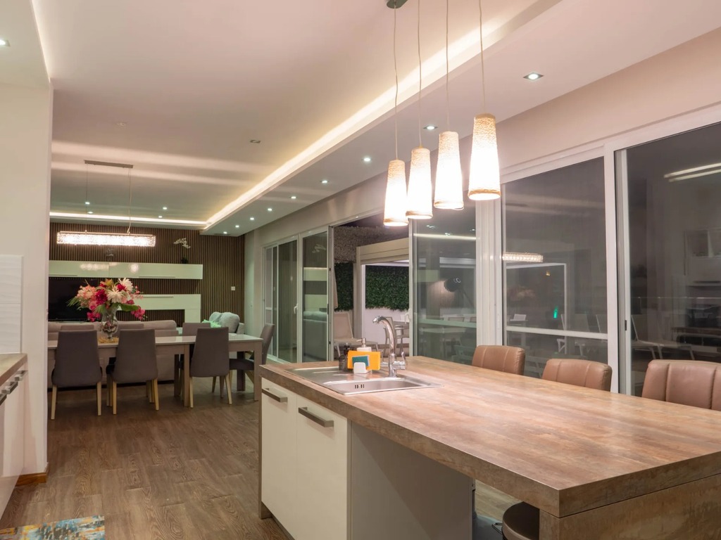 Santa Maria Estate Furnished Villa's Image 15