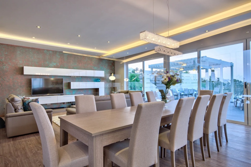 Santa Maria Estate Furnished Villa's Image 16