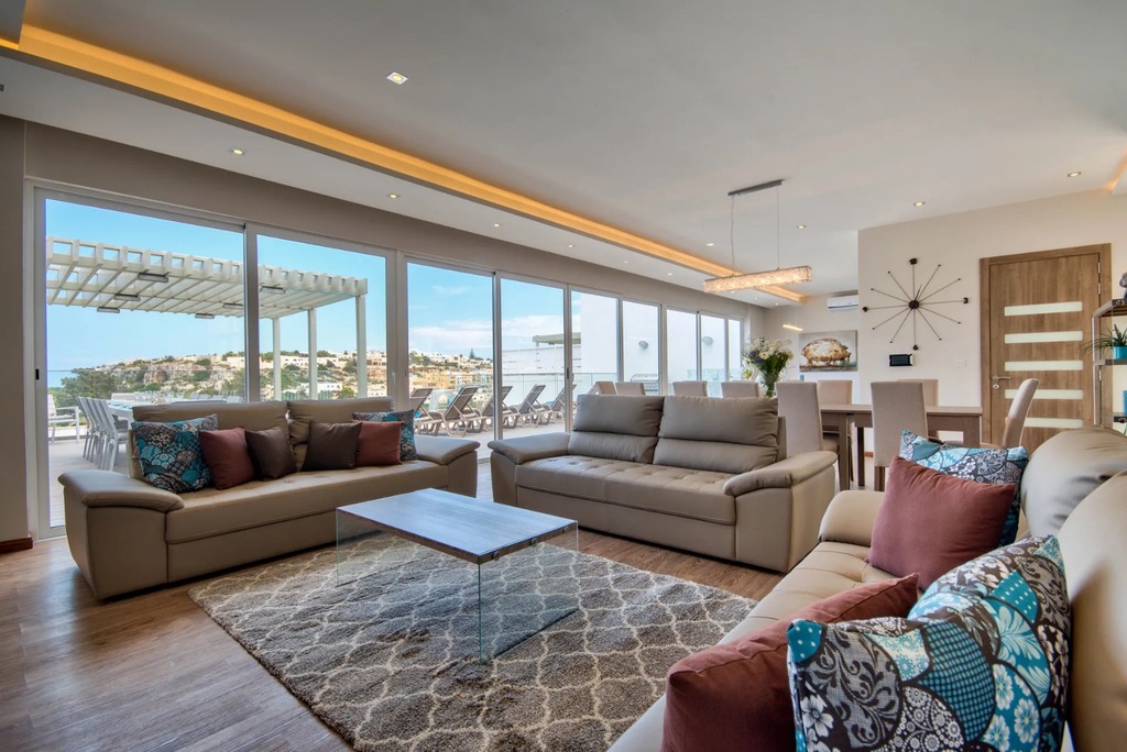 Santa Maria Estate Furnished Villa's Image 21
