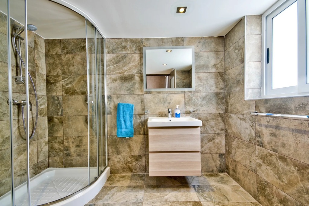 Santa Maria Estate Furnished Villa's Image 22