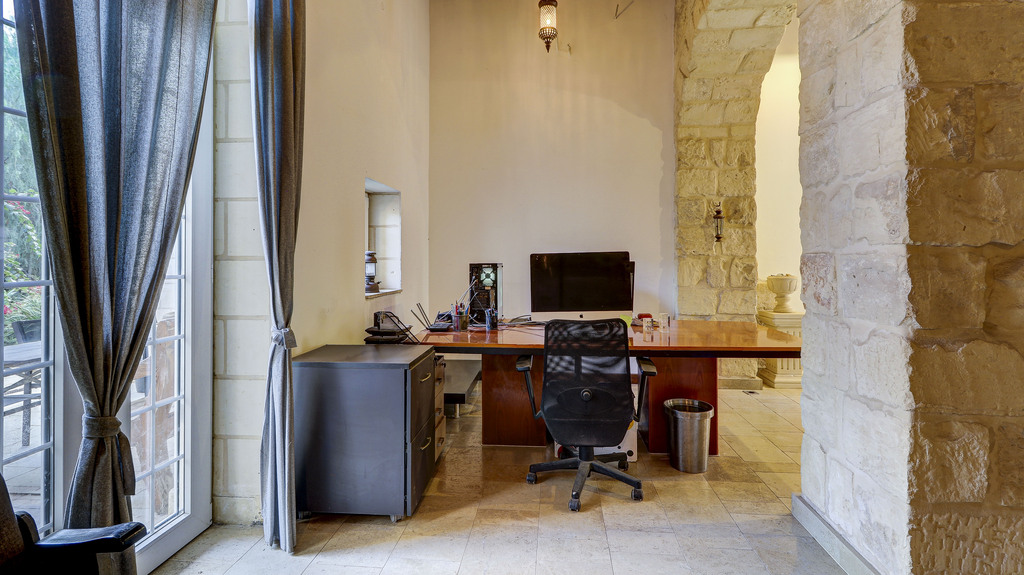 Zabbar Converted House of Character's Image 7