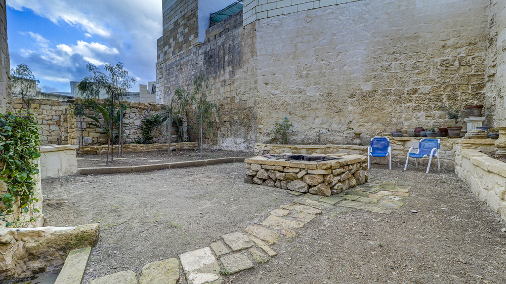 Zabbar Converted House of Character's Image 12
