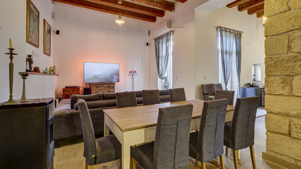 Zabbar-property-with-space-for-a-pool-christies-malta