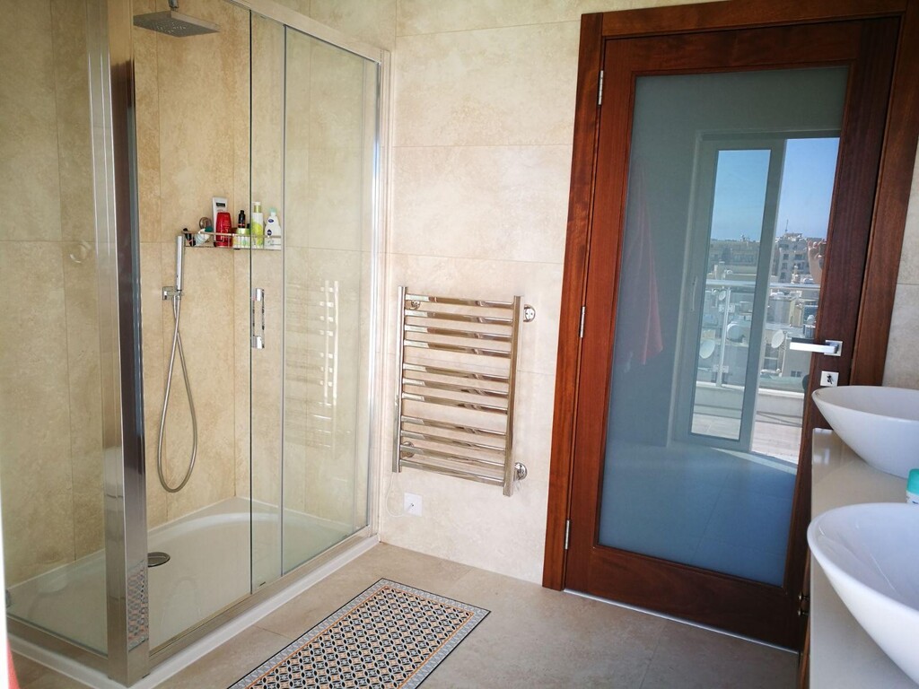 Sliema Furnished Penthouse's Image 8