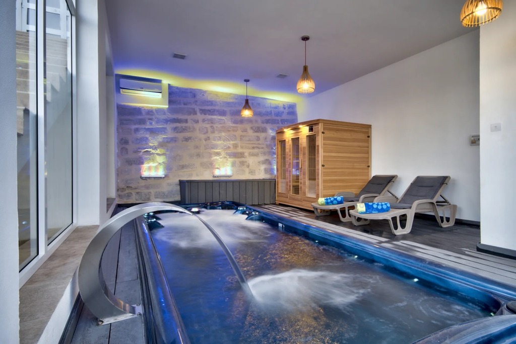 Santa Maria Estate Furnished Villa's Image 9