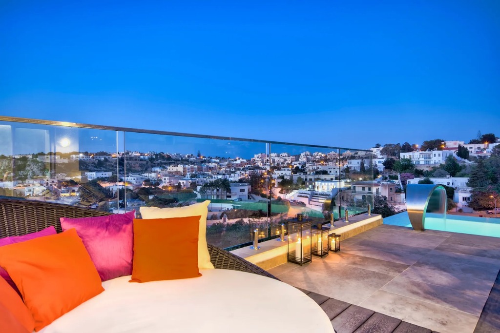 Santa Maria Estate Furnished Villa's Image 21