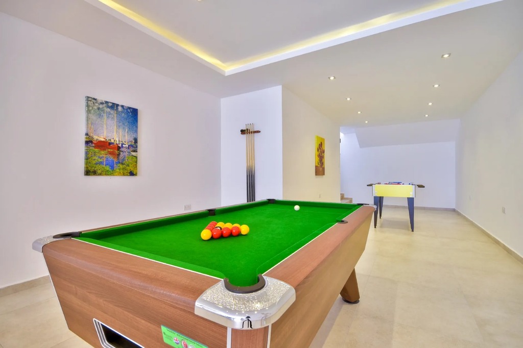 Santa Maria Estate Furnished Villa's Image 22