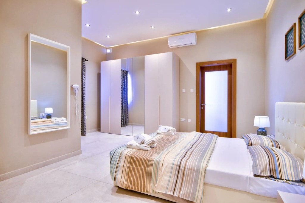 Santa Maria Estate Furnished Villa's Image 12