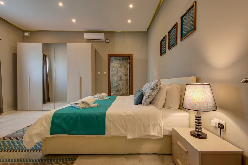 Santa Maria Estate Furnished Villa's Image 11