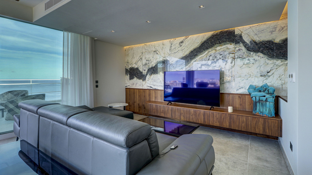 Sliema Luxury Seafront Penthouse's Image 24