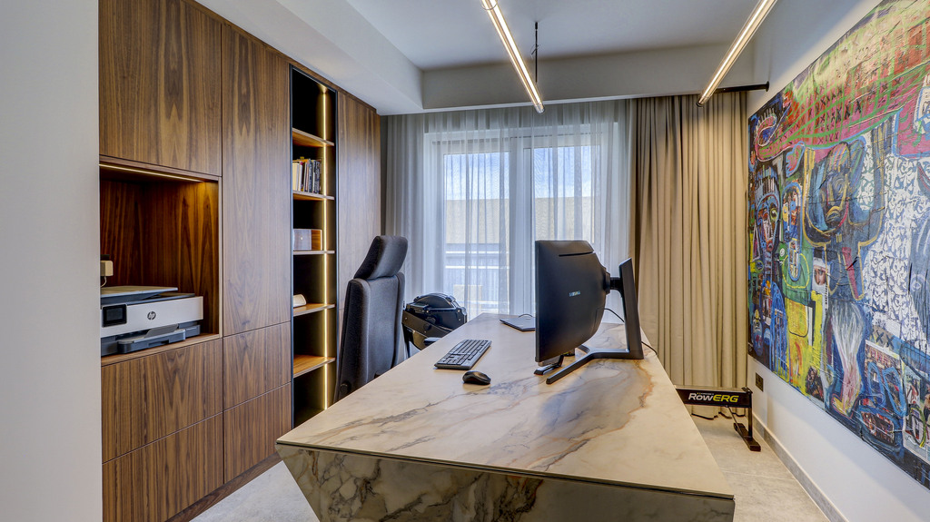 Sliema Luxury Seafront Penthouse's Image 6