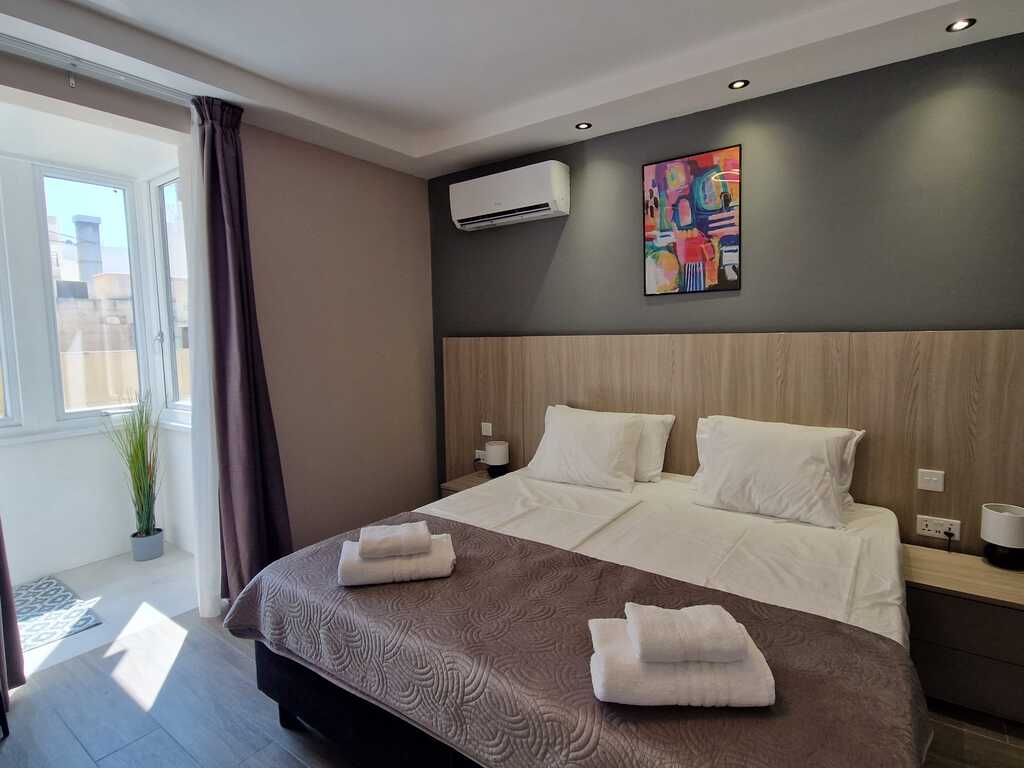 Sliema Furnished Apartment's Image 4